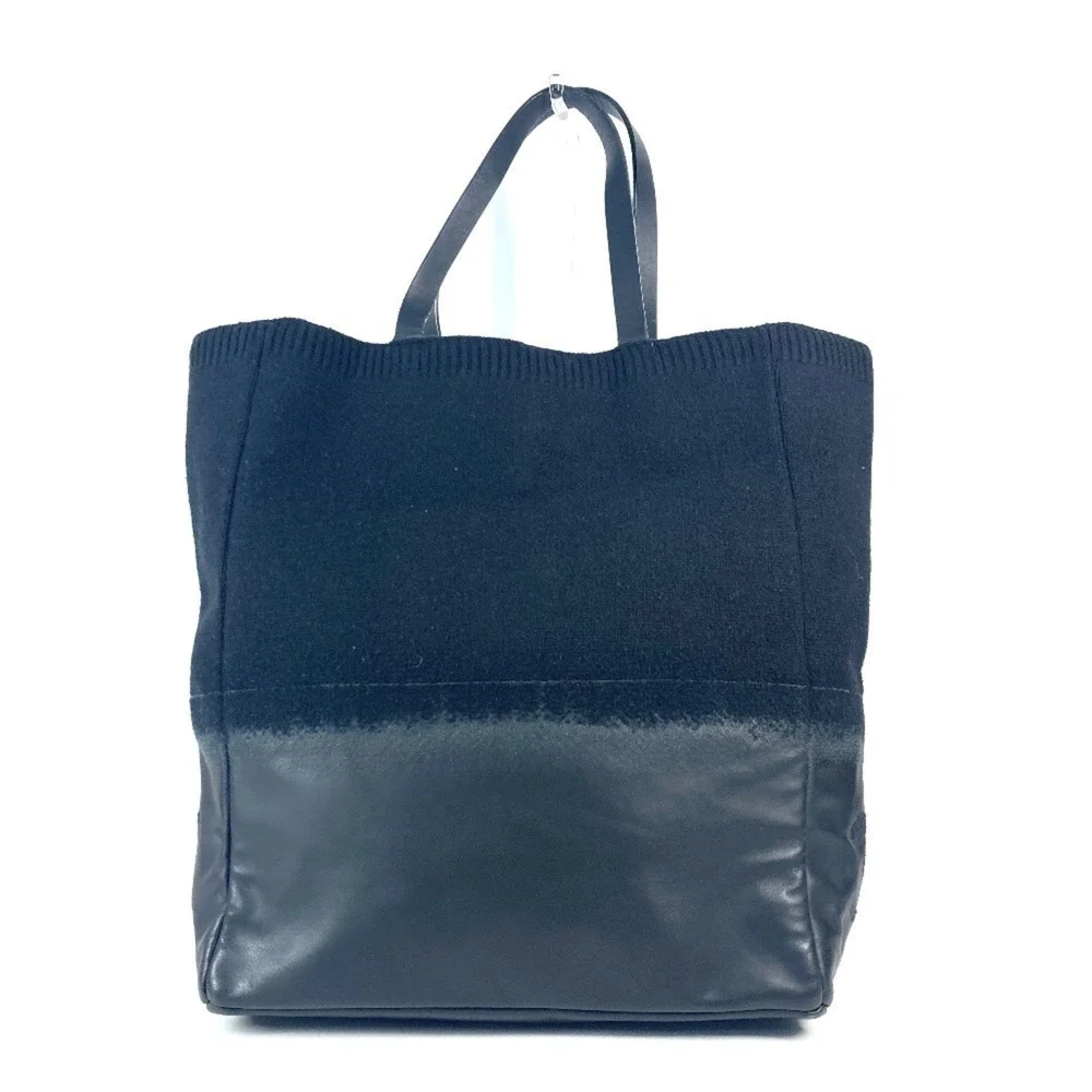 CHANEL Black Leather Logo Shoulder Bag